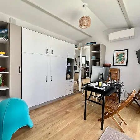 900-d La Chaumilloniere - Modernity, Comfort And Pool 別荘