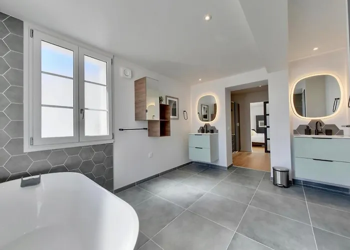 900-d La Chaumillonière - Modernity, Comfort&pool Hébergement de vacances Le Bois-Plage-en-Ré